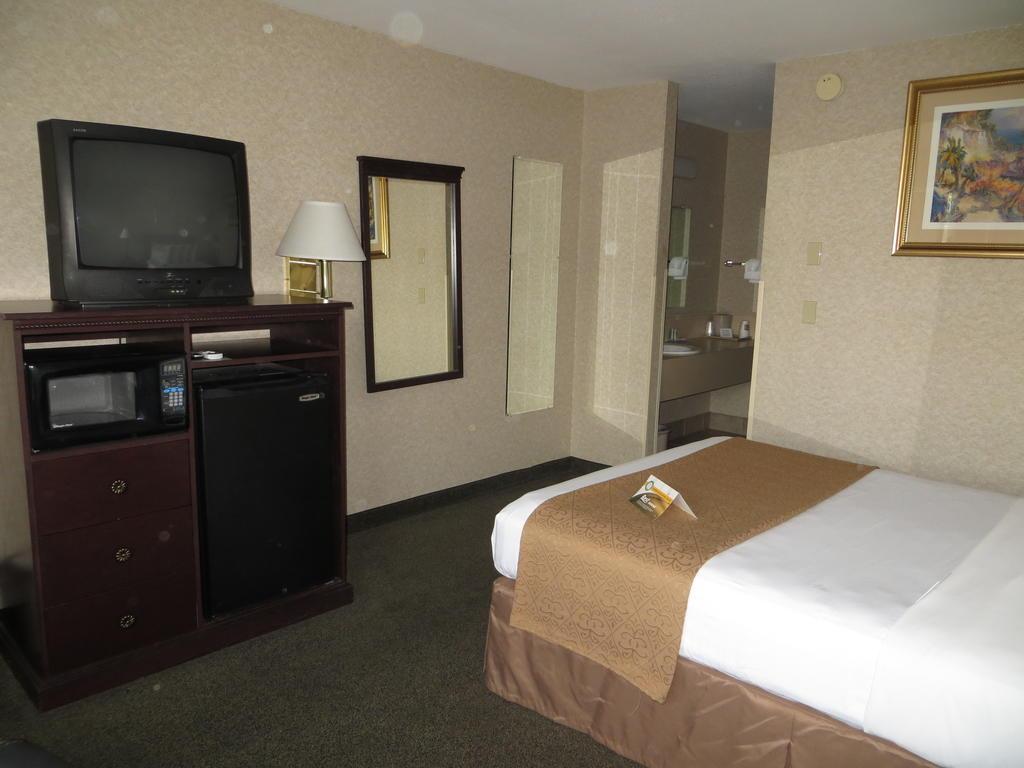 Quality Near State Fair Park 2*